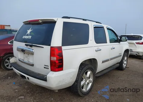 2008 Chevrolet Tahoe Lt z USA, uszkodzony, nr VIN 1GNFC13068R116143